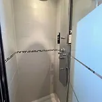Confortable Proche Paris Apartment