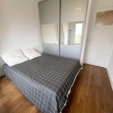 Apartment Confortable Proche Paris *